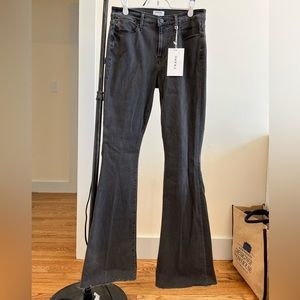 FRAME Le High Flare black denim jeans. NWT. Size 29.